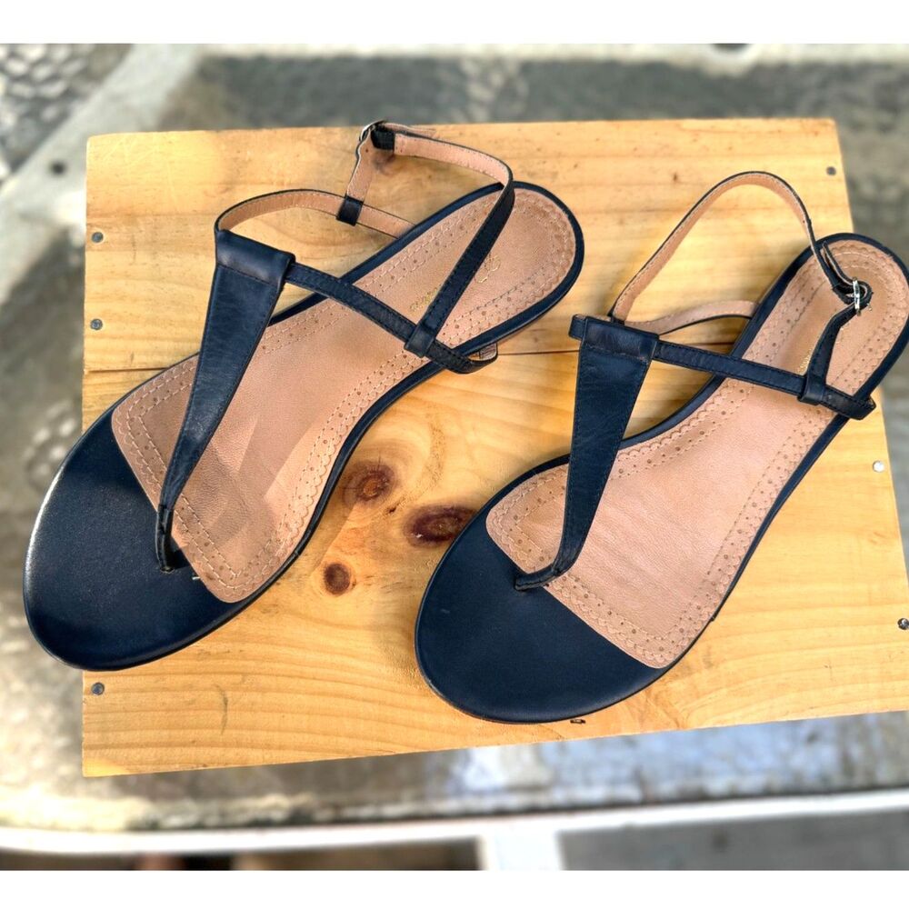 Brooks Brothers Dark Navy Blue 100% Leather T Strap Sandals Size 8.5